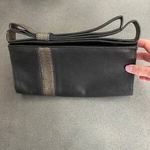 ZAC Posen bow spotted design magnetic clutch